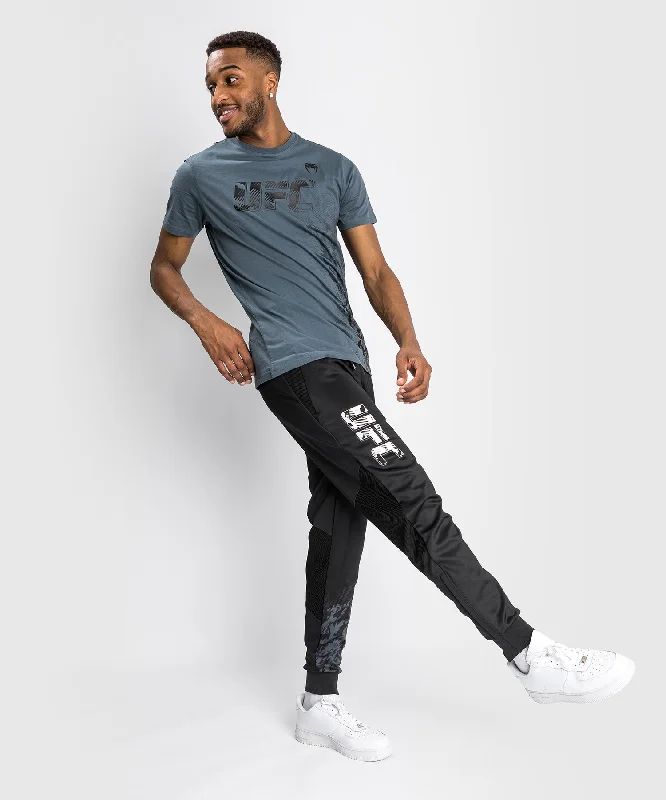 Massive Savings UFC Venum Authentic Fight Week Men's Pants - Black