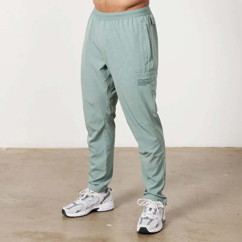 Fantastic Deals Vanquish Utility Frost Green Tapered Performance Pants