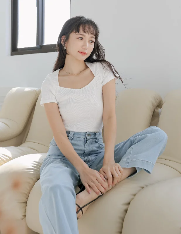 Instant Deal Lilith Top V.2 in White