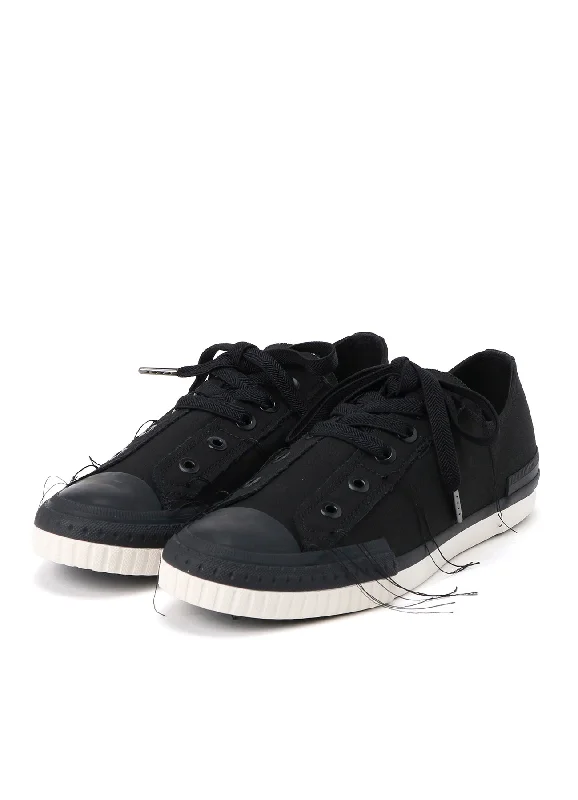 Mega Deal 8/CN CANVAS LOW TOP SLIP ON SNEAKER