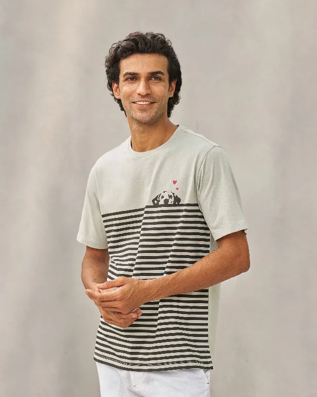 Weekend Specials to Celebrate Hearts for you T-shirt - Grey