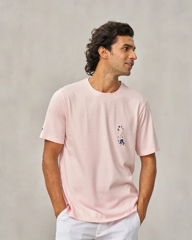 Weekend Bargains to Love Lurking Lemur T-shirt - Light Pink
