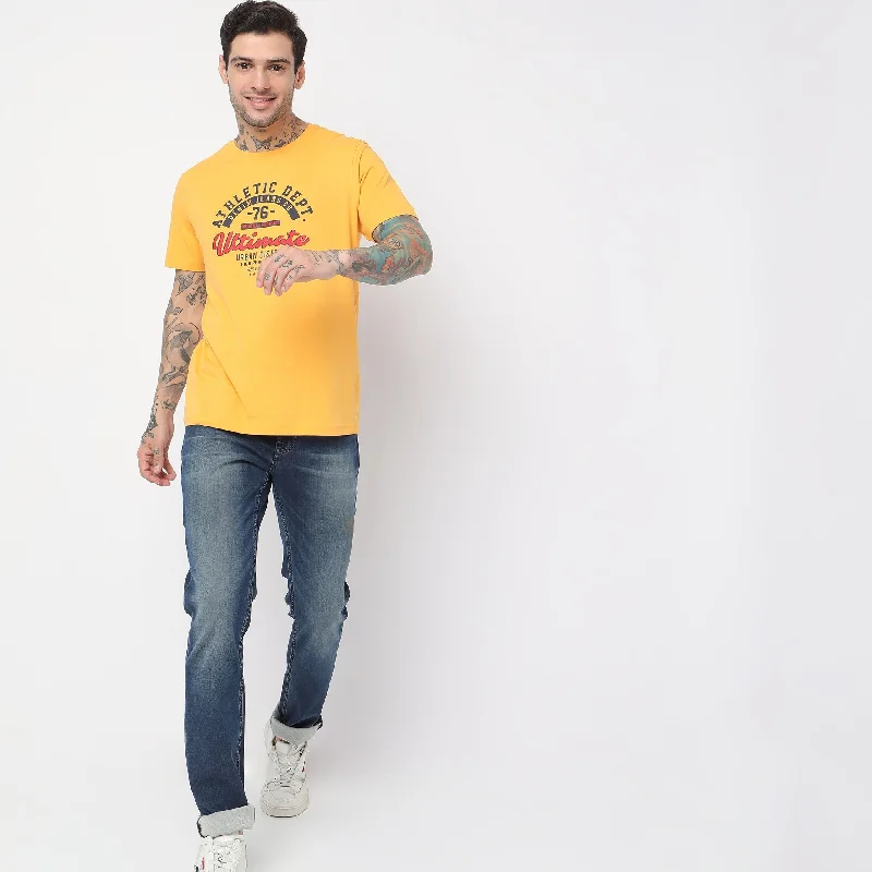 Weekend Bargains to Relish Regular Fit Graphic T-Shirt