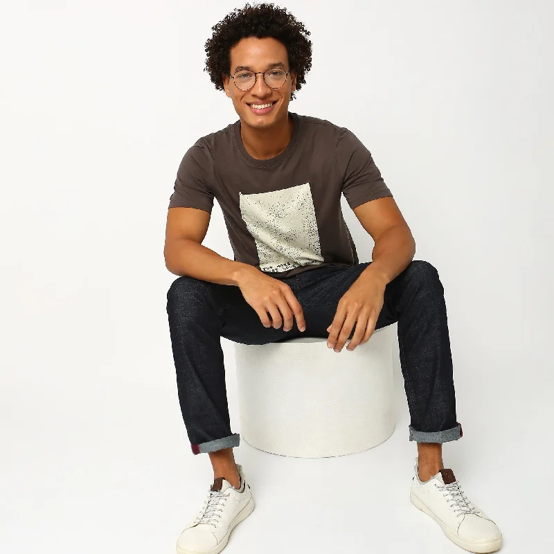 Weekend Bargains to Relish Regular Fit Graphic T-Shirt