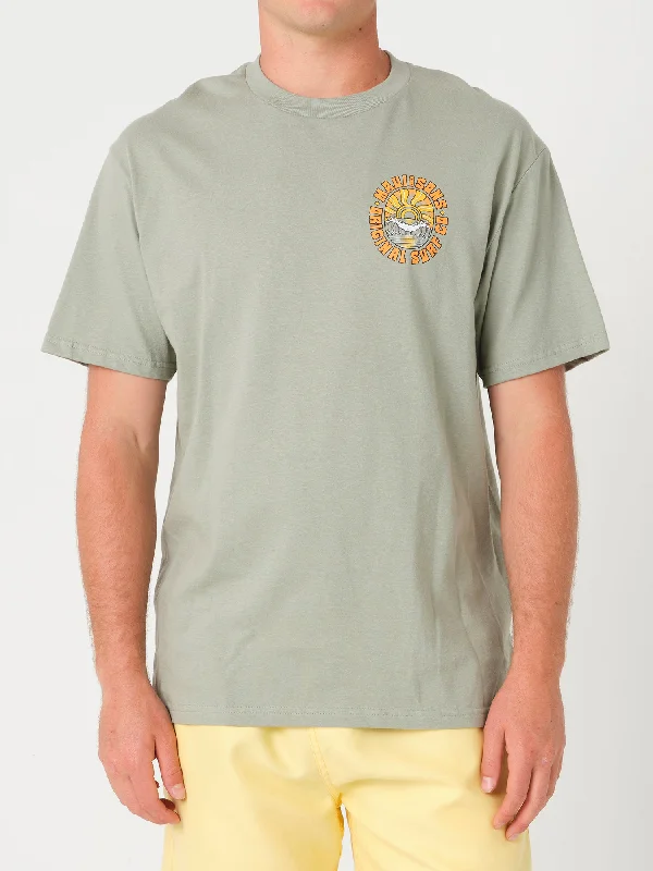 Amazing Deals Rooster T-Shirt in Sage